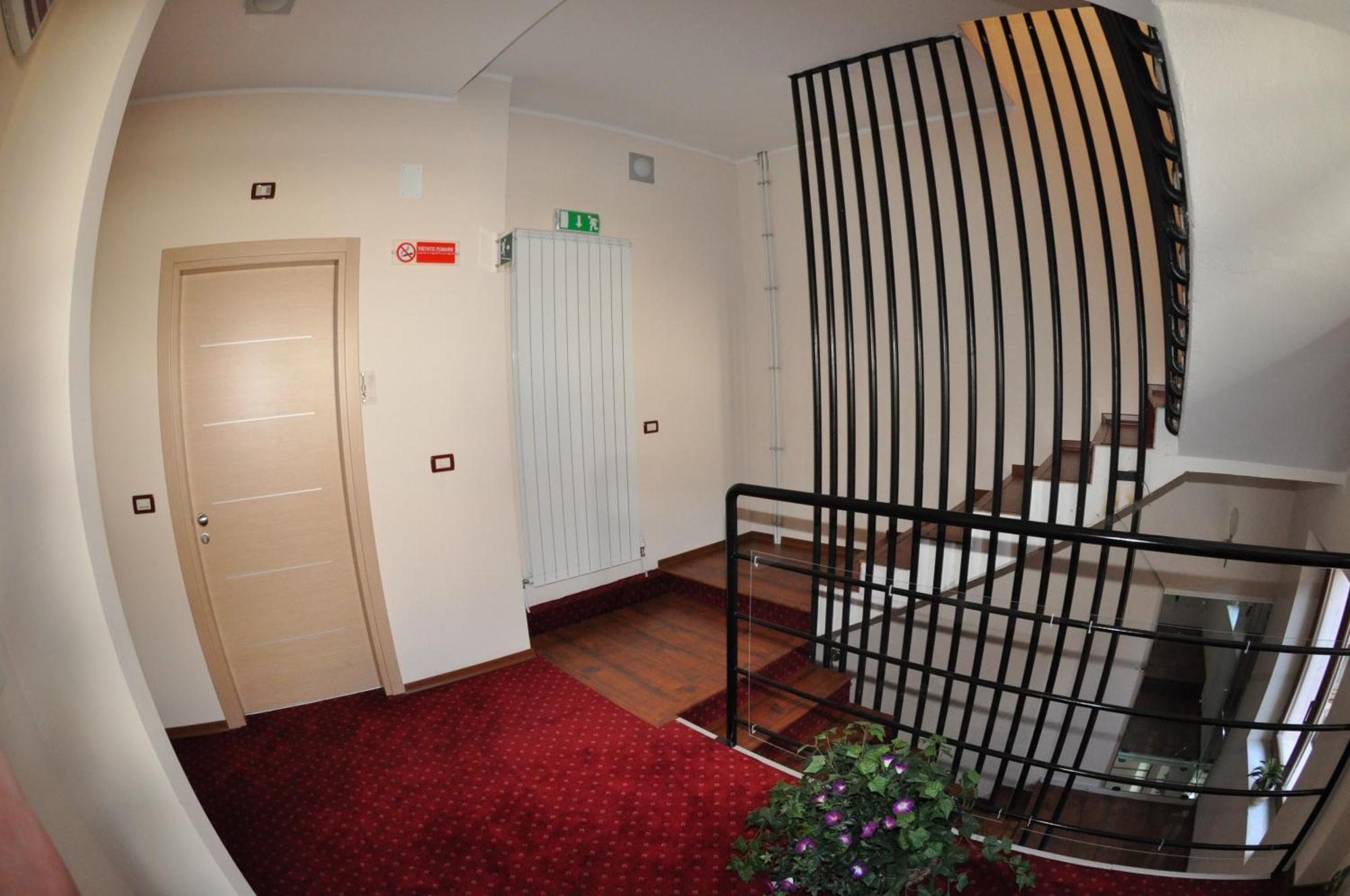 Dulcinea Hotel Múggia Kültér fotó